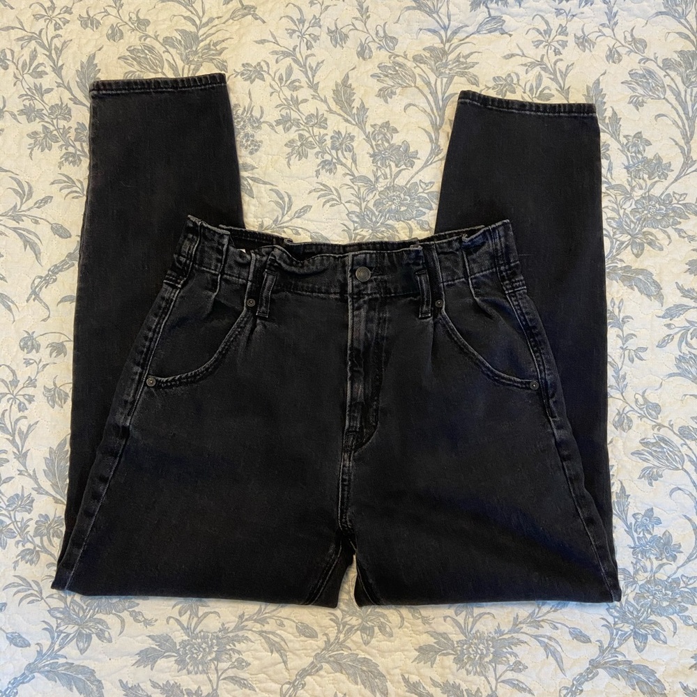 American Eagle Mom Jeans